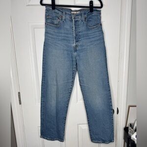 LEVIS Woman’s Ribcage Straight Ankle Button Fly Jeans Size 30 Medium Wash